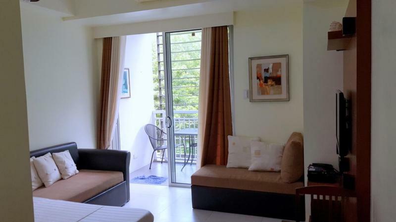 Pico De Loro - Myna B Studio 纳苏格布 外观 照片